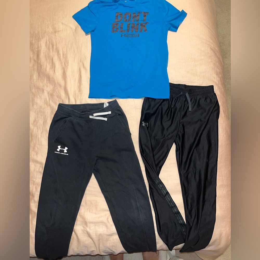 Boys Under Armour T-shirt and sweatpants bundle size M/L